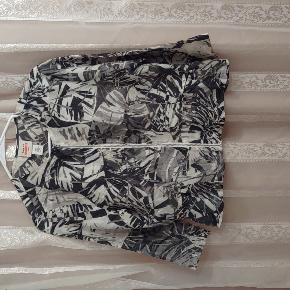 Ruby Rd Favorites Full ZIP Plus Top/Jacket size 10